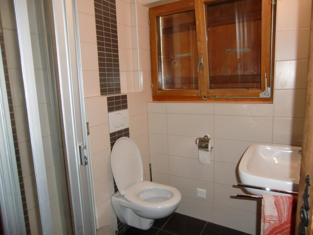 Chalet Valaisia Riederalp Quarto foto